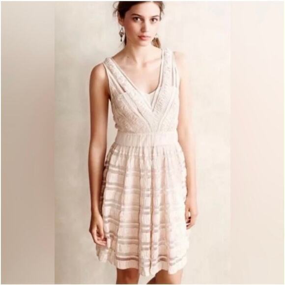 Yoana Baraschi Nude Beige Sleeveless Mesh V Neck Fit and Flair Dress Size 4 - Picture 1 of 13